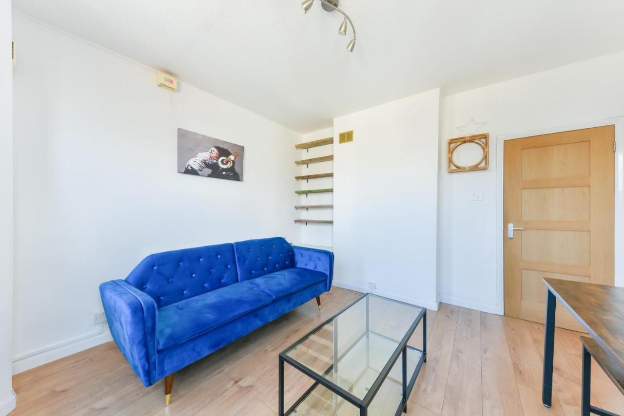 Cozy 1-Bed Apartment In Brixton Лондон Екстериор снимка
